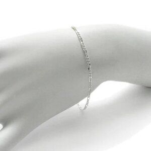 THIN STERLING SILVER FIGARO CHAIN BRACELET-ANKLET IN 1.5MM (GAUGE 050) WIDTH.